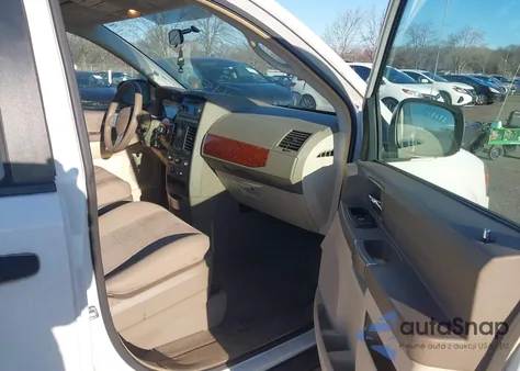 2008 Chrysler Town & Country Lx from USA, damaged, VIN 2A8HR44HX8R725048